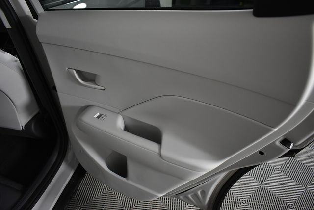 2025 Hyundai Kona SEL Convenience - Photo 21