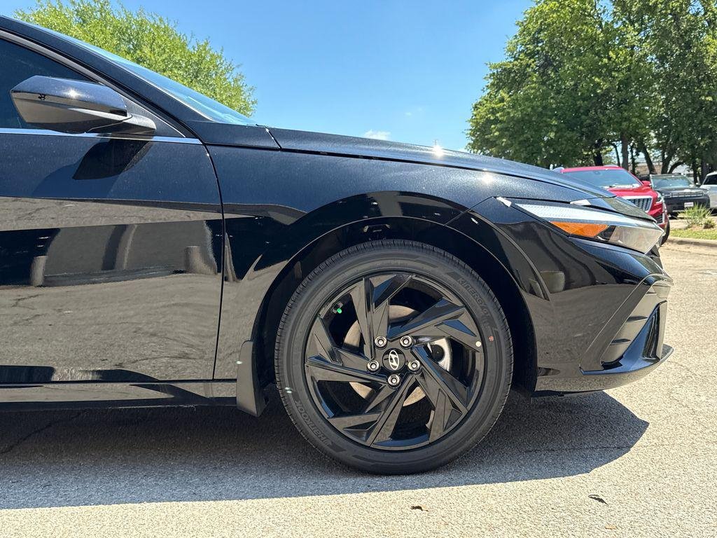 New 2026 Black Hyundai SEL Sport Premium image 5