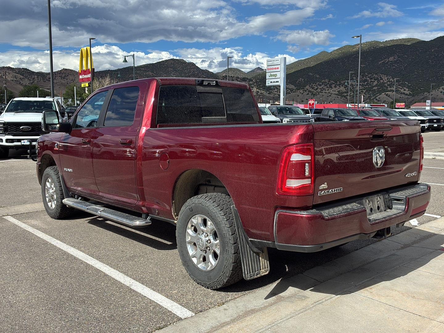 Used 2024  RAM Laramie image 4