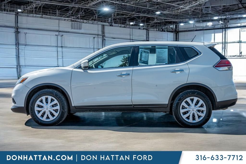 Used 2015 Nissan Rogue S with VIN 5N1AT2MT5FC866579 for sale in Augusta, KS