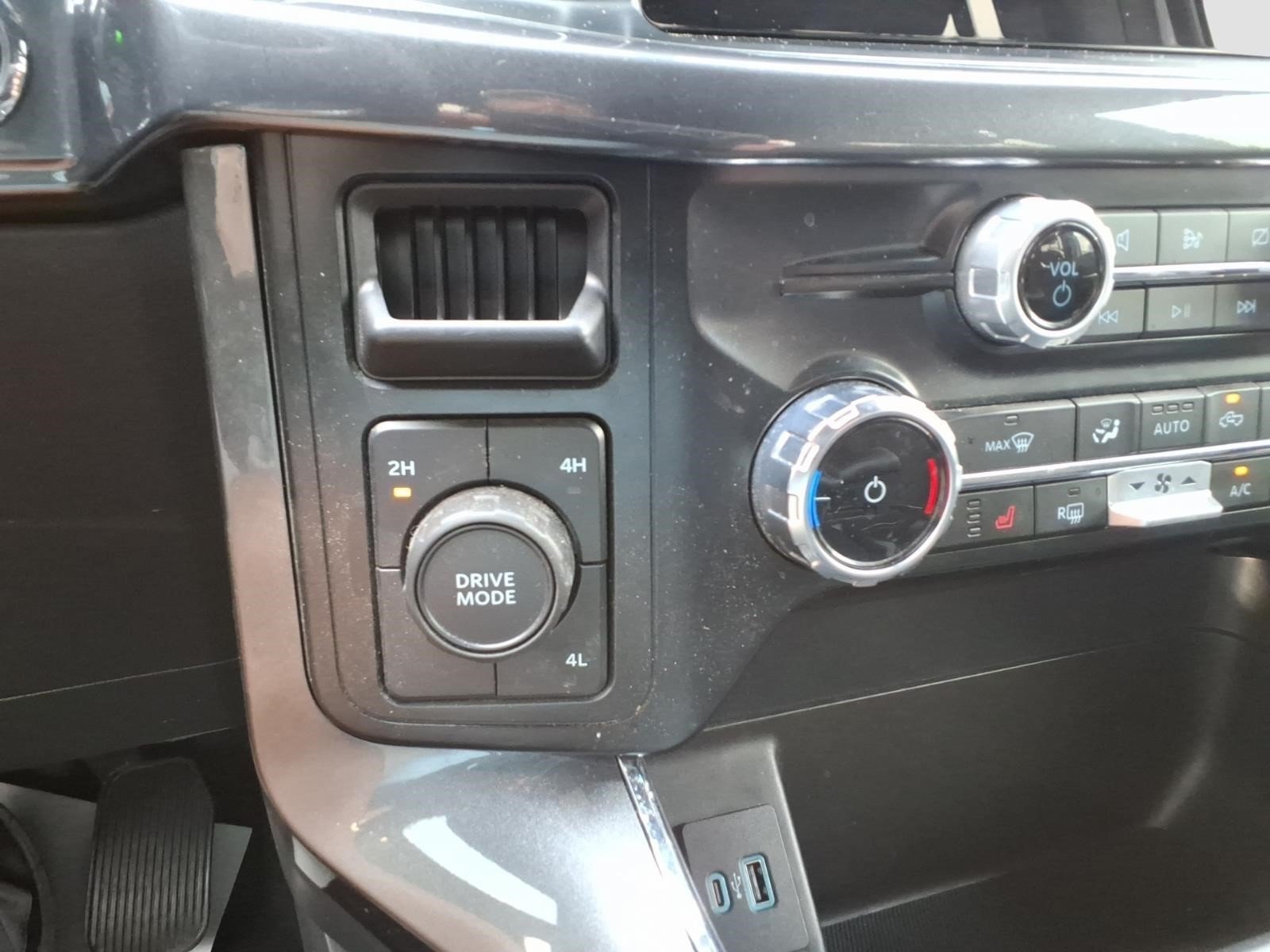 Used 2023 Avalanche Ford XLT image 20