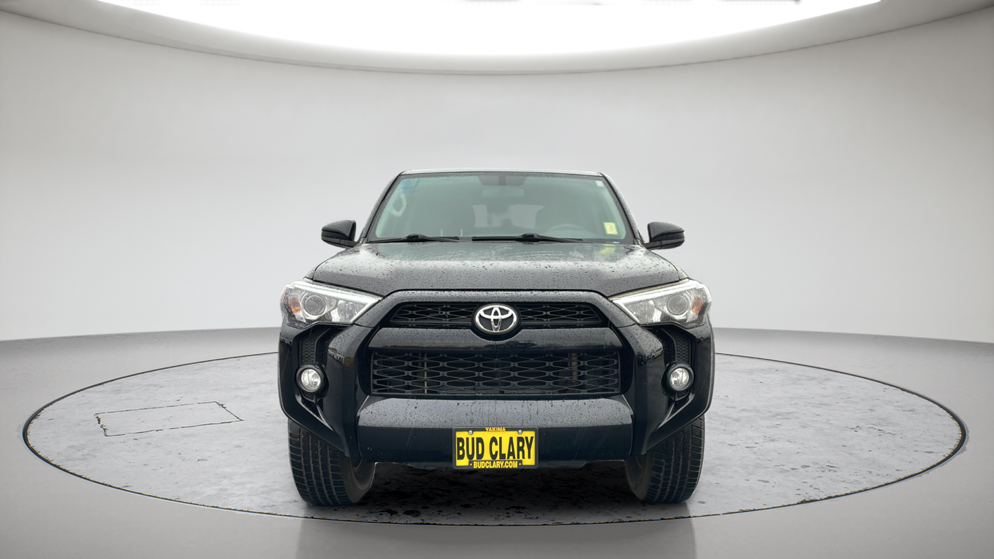 Used 2016 Black Toyota SR5 image 2