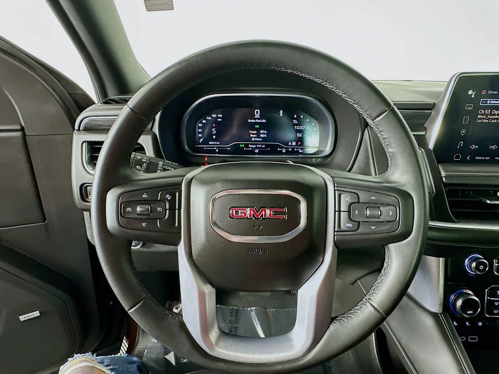 2023 GMC Yukon SLT - Photo 14