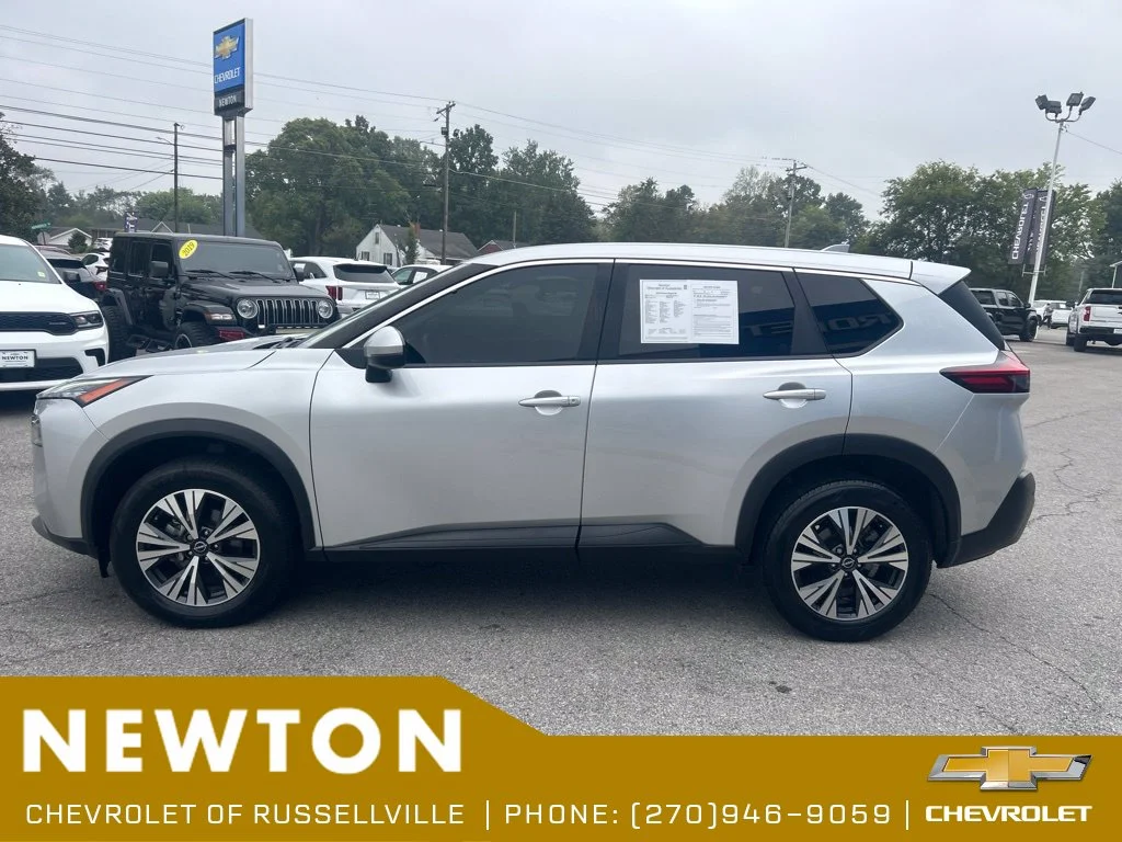 Used 2023 Brilliant Silver Metallic Nissan SV image 41