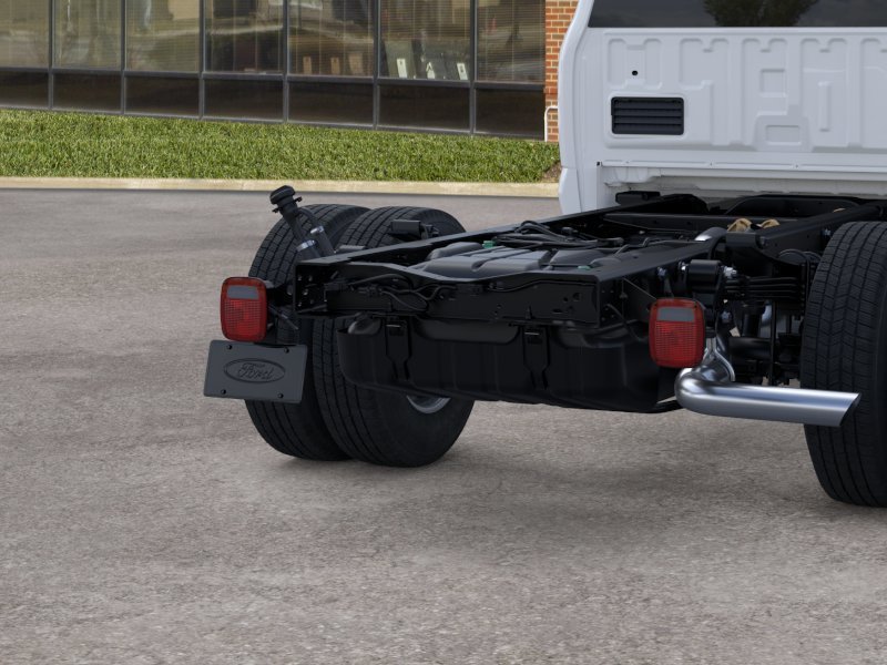New 2025 Oxford White Ford XL image 21
