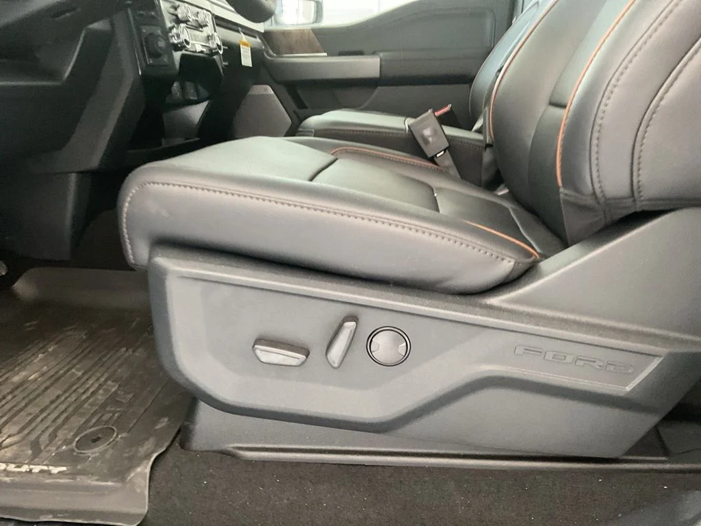 2026 Ford F-350 Super Duty Lariat - Photo 8