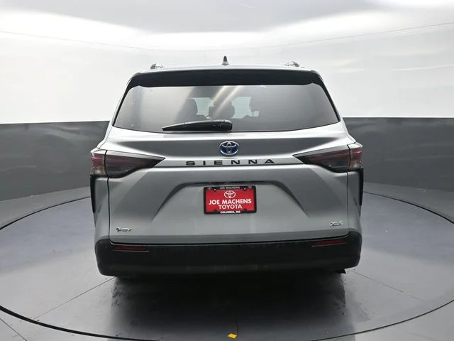 Used 2025 Silver Toyota XLE image 7