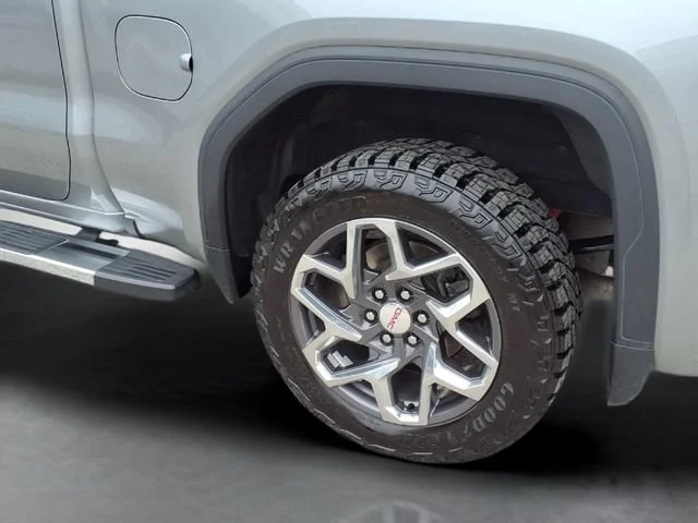Used 2023 Sterling Metallic GMC SLT image 23