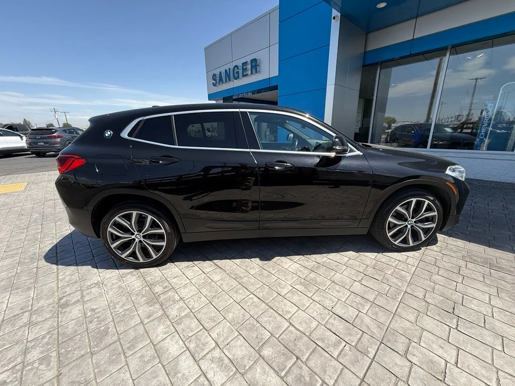 Used 2020 Black BMW sDrive28i image 15