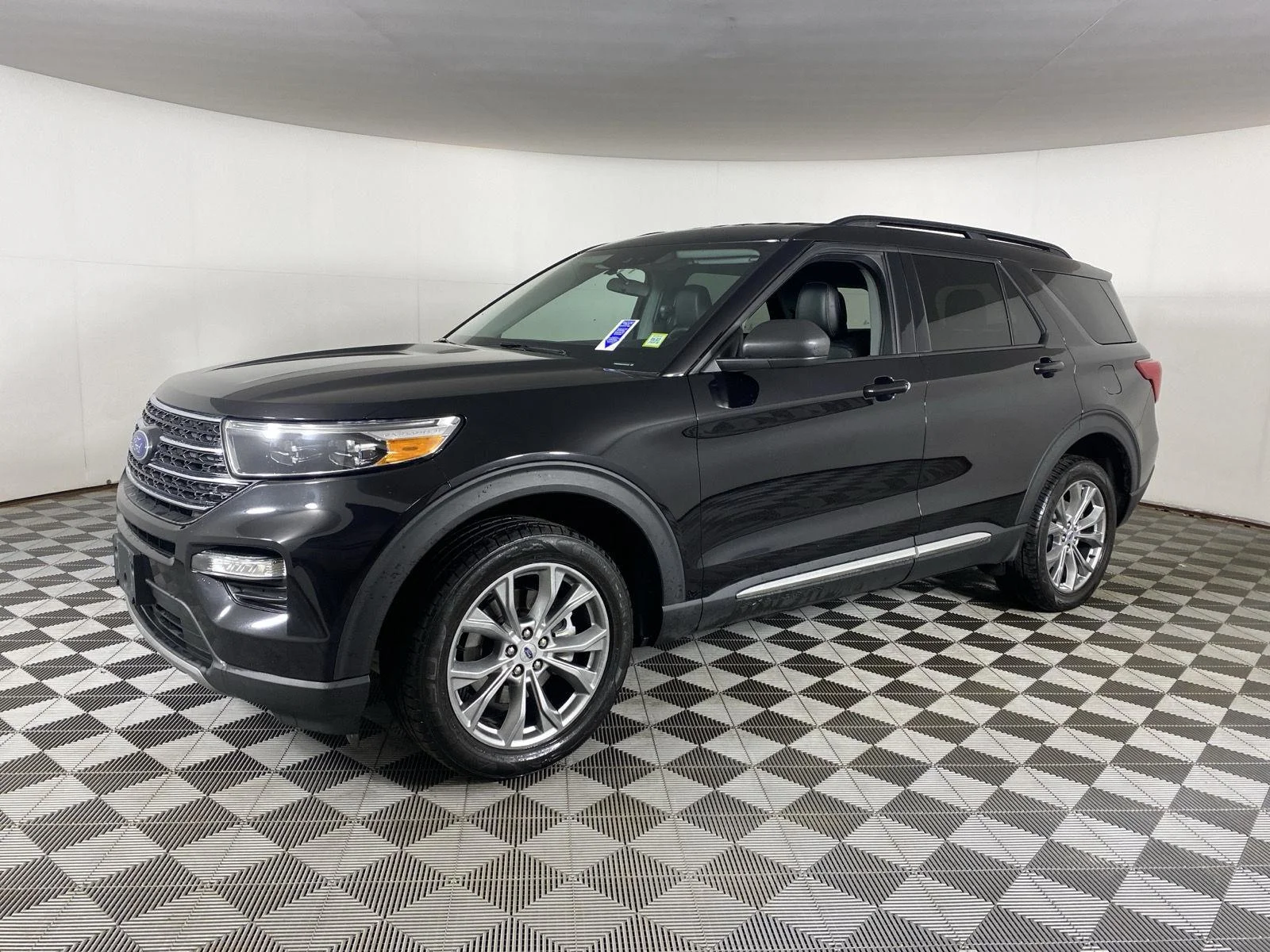Used 2023 Agate Black Ford XLT image 6