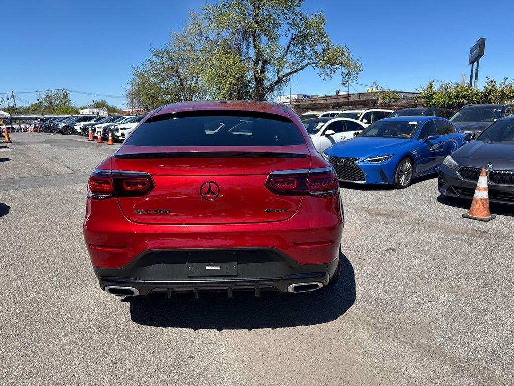Used 2020 Hyacinth Red Mercedes-Benz 4MATIC® image 5