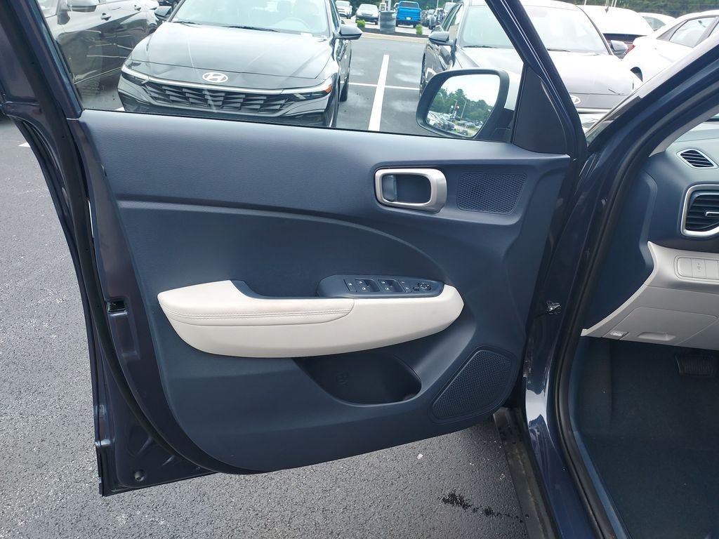 New 2026 White Hyundai SEL image 10