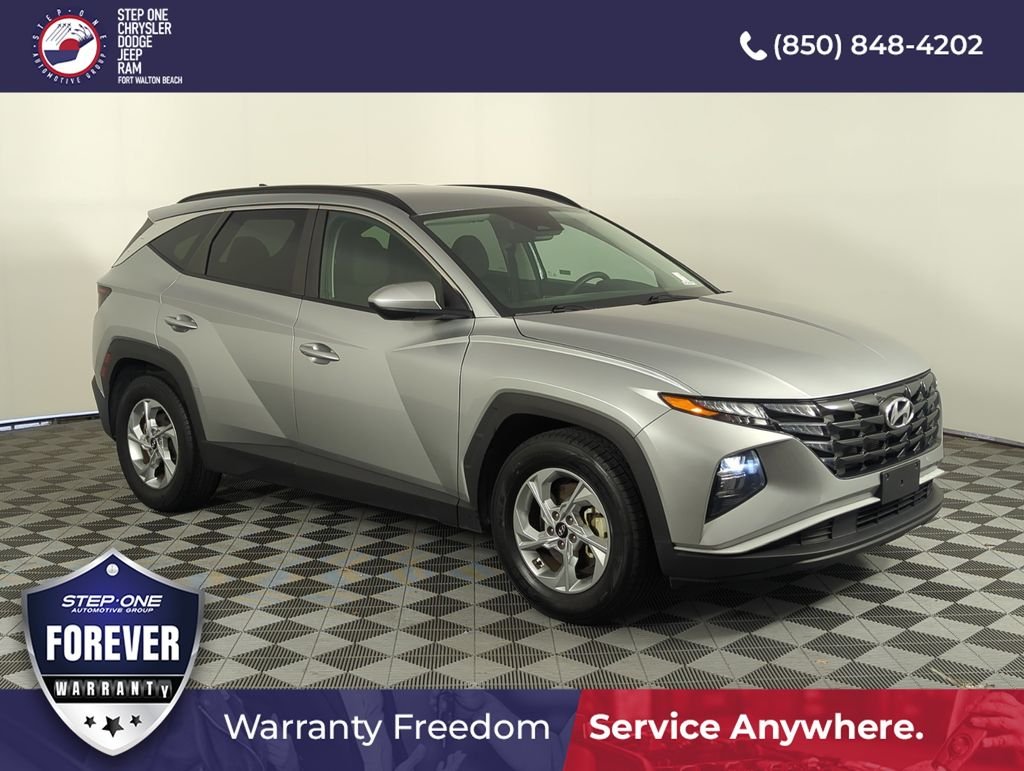 Used 2024 Silver Hyundai SEL image 8
