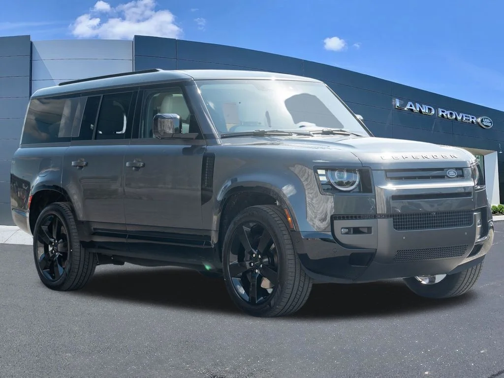 New 2026 Gray Land Rover X-Dynamic SE image 3