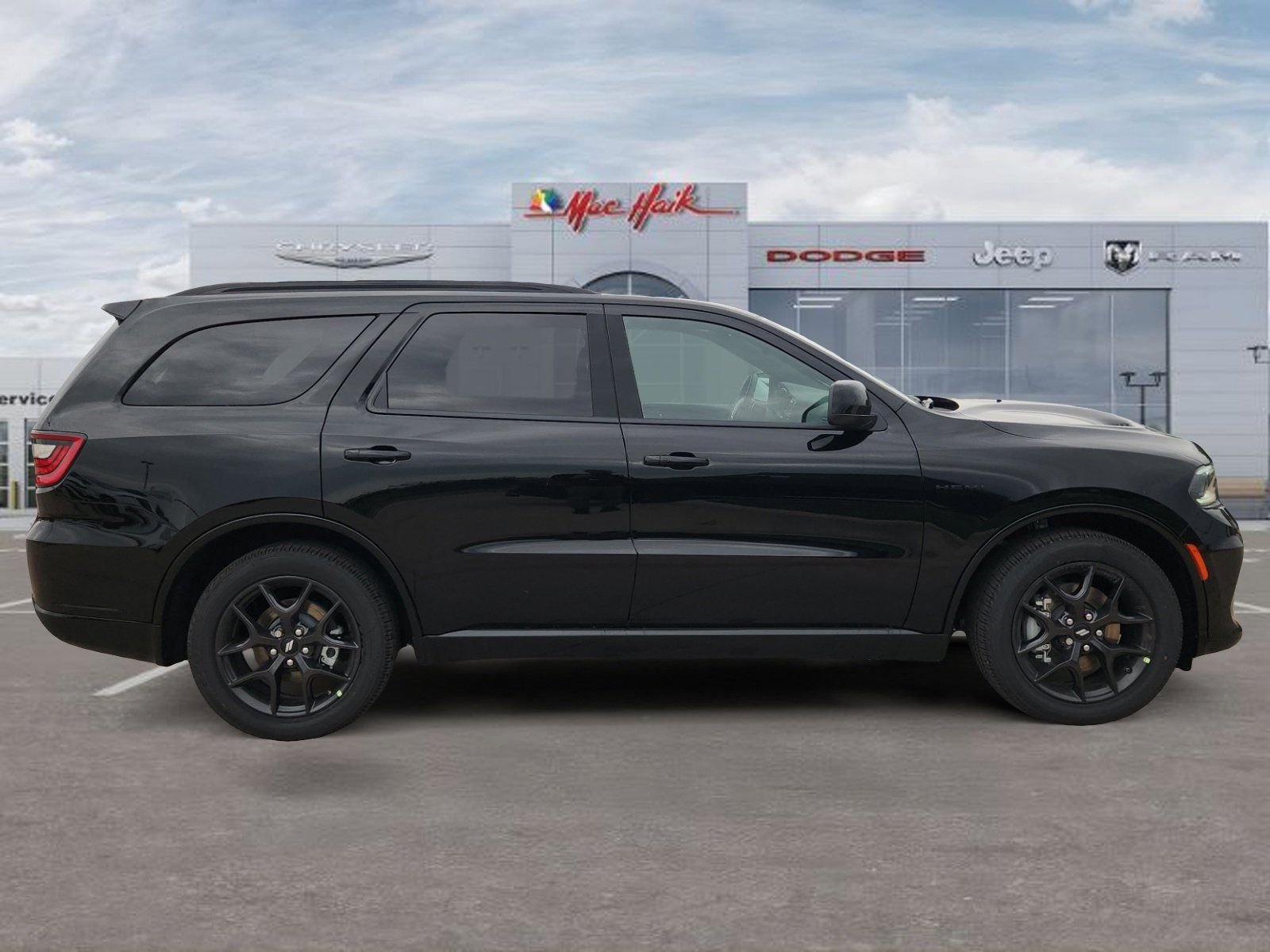 New 2026 Diamond Black Clear-Coat Exterior Paint Dodge GT HEMI V8 image 6