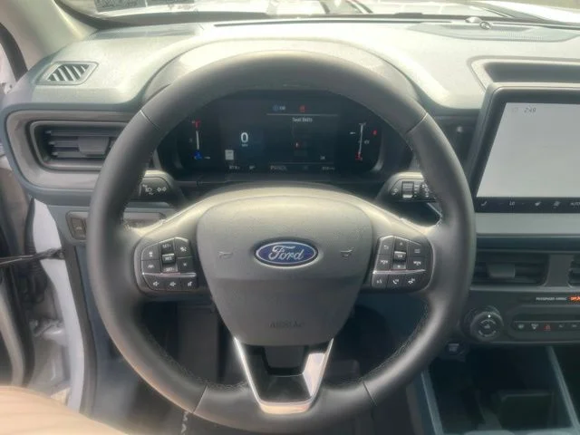 New 2025 Space White Metallic Ford Lariat image 14