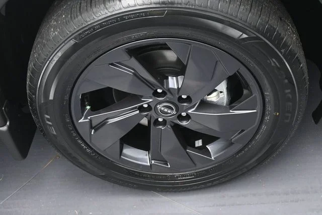 New 2026 Everest White Pearl TriCoat Nissan SV image 30