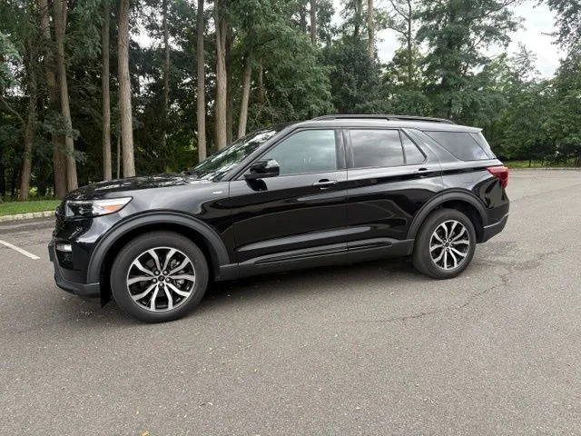 Certified Used 2023 Black Metallic Ford ST-Line image 2