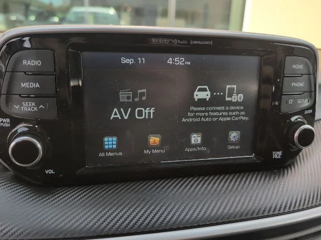 Used 2019 Silver Hyundai Sport image 26