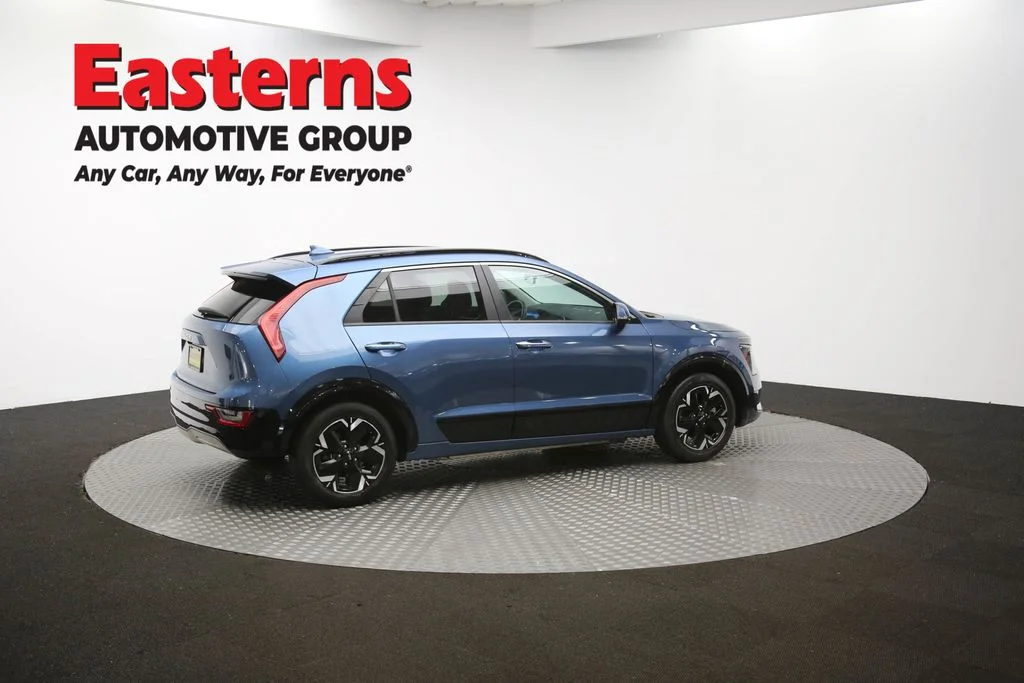 Used 2023 Blue Kia Wave image 42