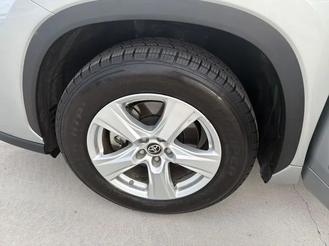 Used 2021 Silver Toyota LE image 32