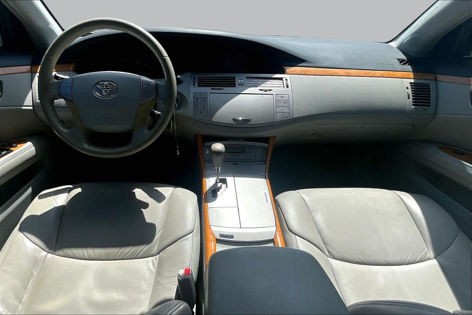 Used 2007 Black Toyota XLS image 13