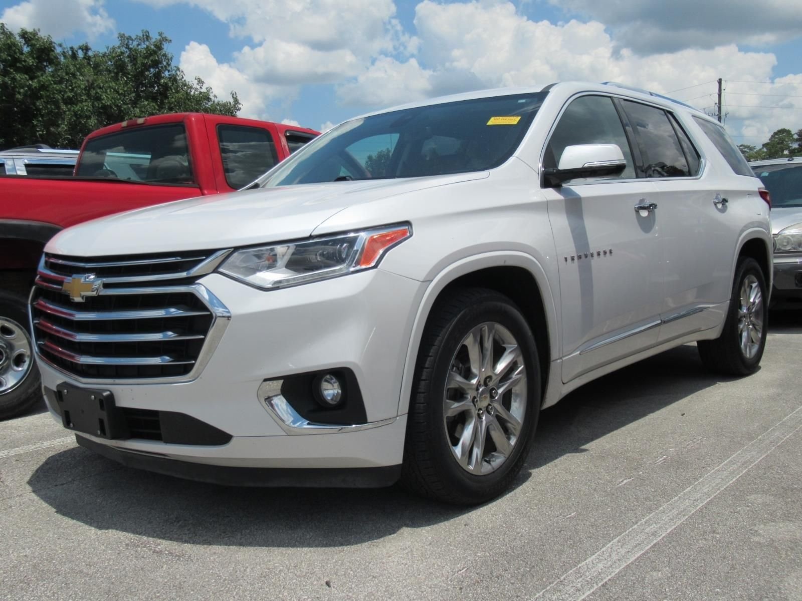 Used 2019 Beige Chevrolet High Country image 2