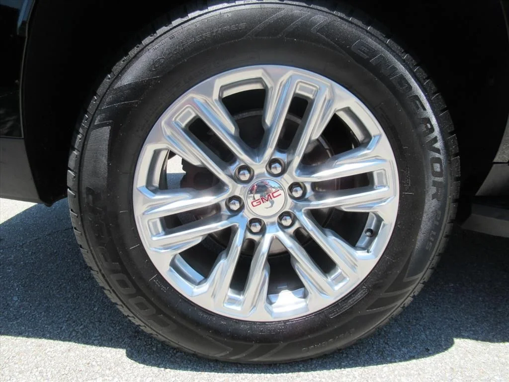 Used 2022 Black GMC SLT image 8