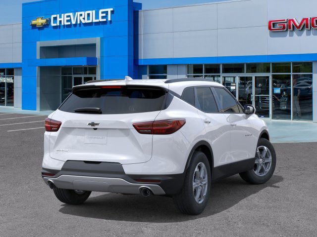 New 2026 Summit White Chevrolet 2LT image 4