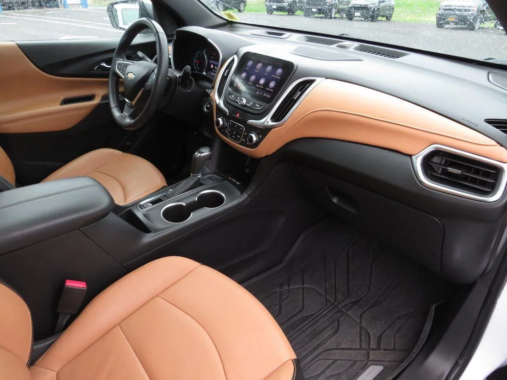 Used 2021 Pearl Chevrolet Premier image 19