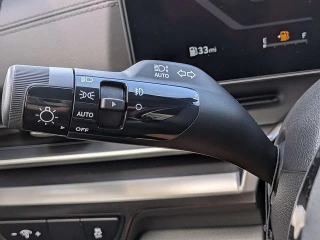 New 2026 Ivory Silver Kia SX image 32