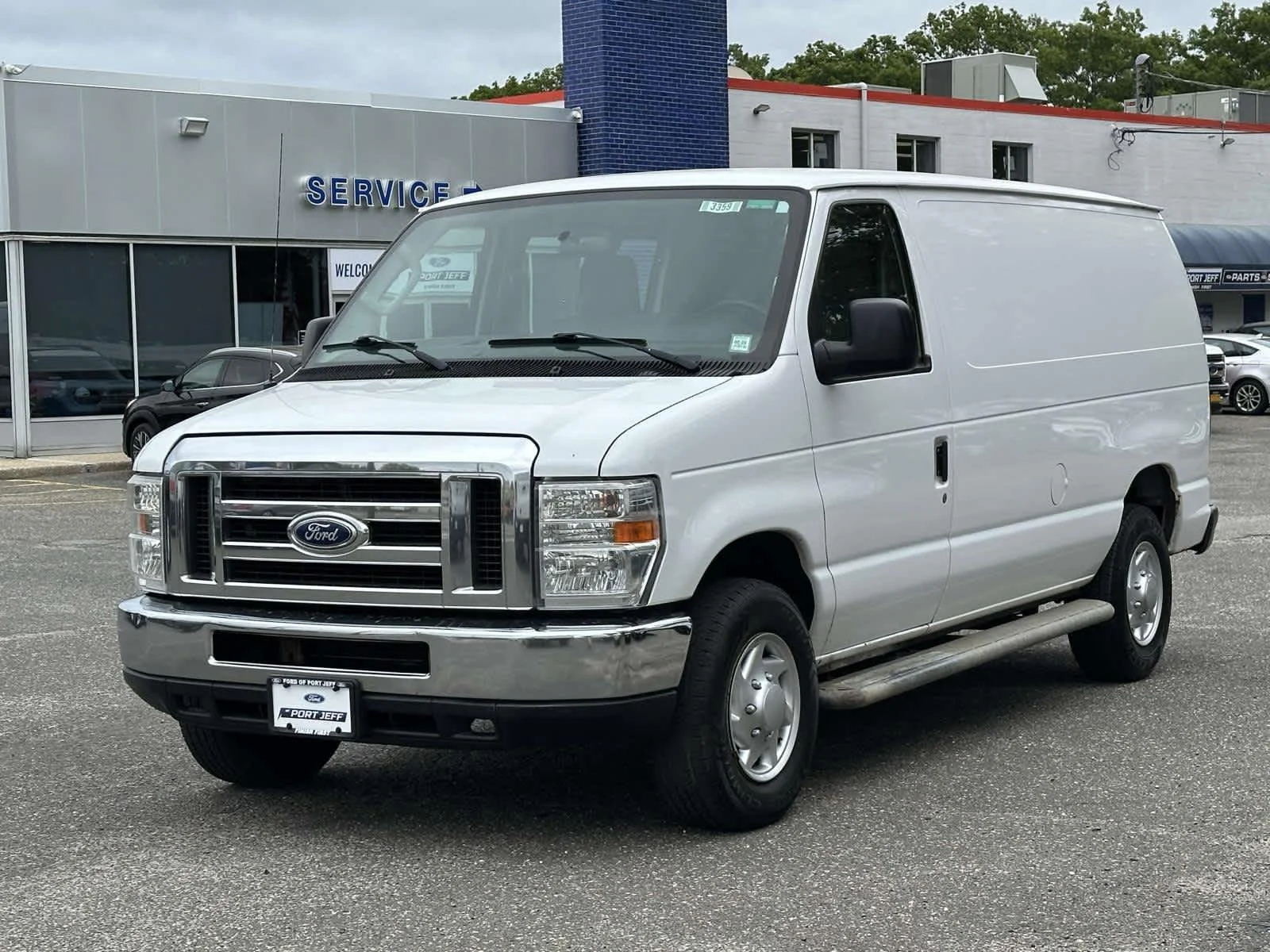 2014 Ford E-Series E-250 Van's photo