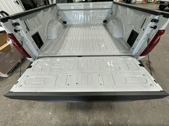 New 2026 Avalanche Ford XLT image 25