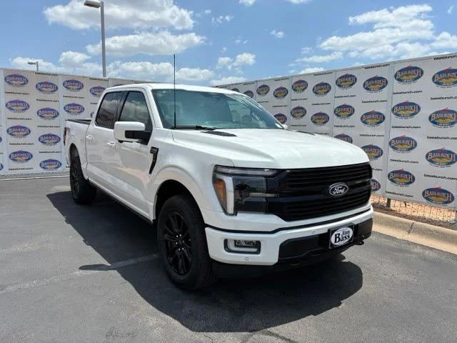New 2026 Star White Metallic Tri-Coat Ford Platinum image 2