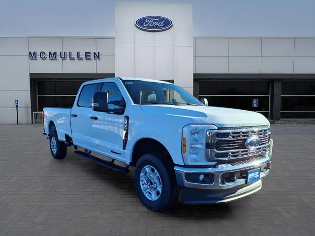 2026 Ford F-350 Super Duty XLT - Photo 6