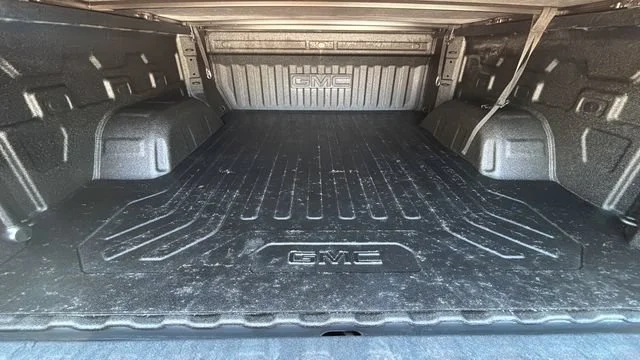 Used 2025 Sterling Metallic GMC Denali image 34