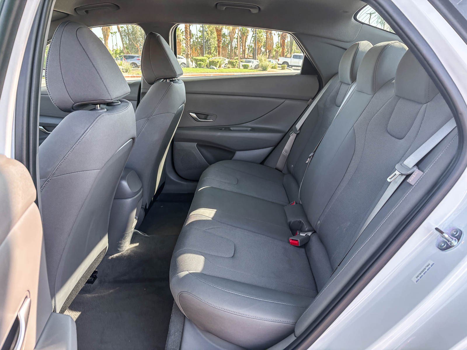 Used 2025 Serenity White Hyundai SE image 21