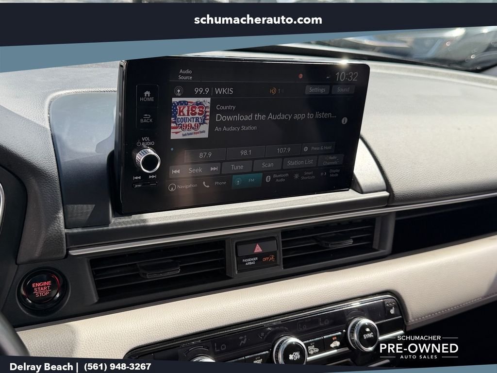 Used 2023 Silver Honda Touring image 21