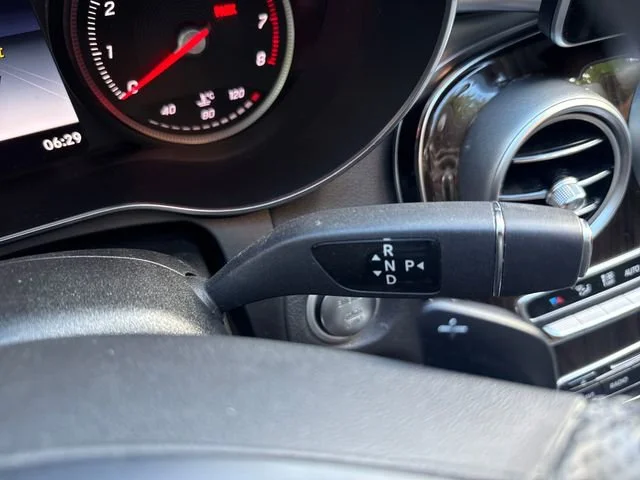 Used 2015  Mercedes-Benz C 300 image 21
