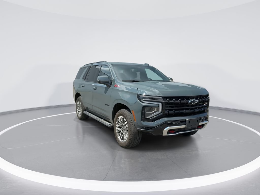 Used 2025 Gray Chevrolet Z71 image 2