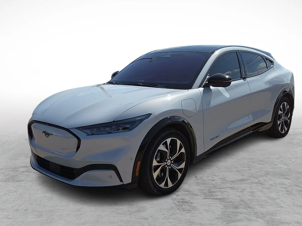 Used 2022 White Ford Premium image 5