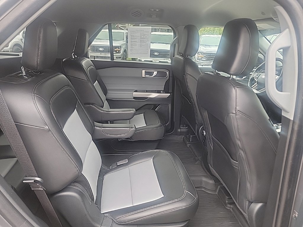 Used 2024 Gray Ford XLT image 15