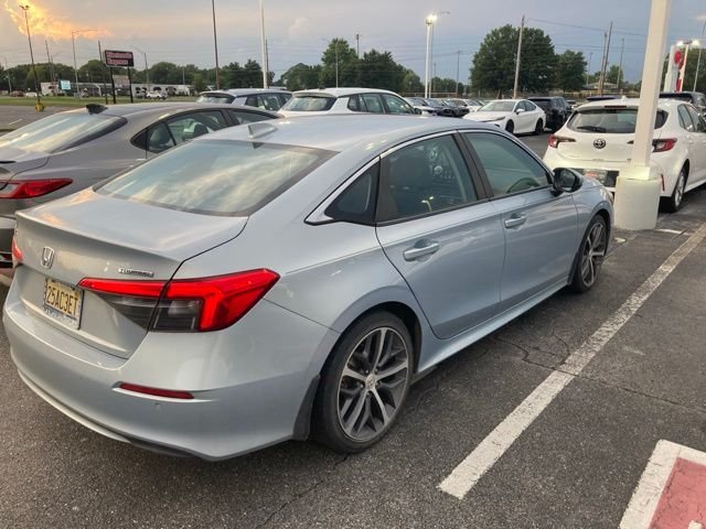 Used 2022 Silver Honda Touring image 3