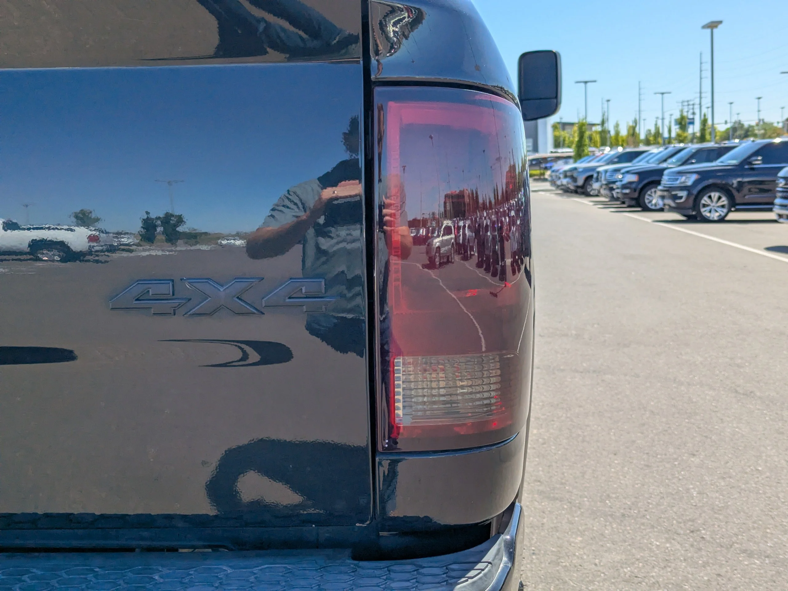 Used 2018 Brilliant Black Crystal Pearlcoat Ram Big Horn image 45