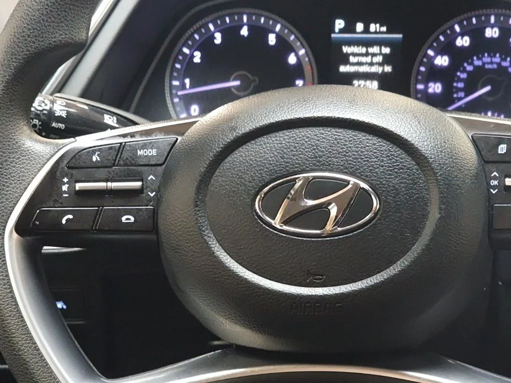 Used 2022 Quartz White Hyundai SEL image 15