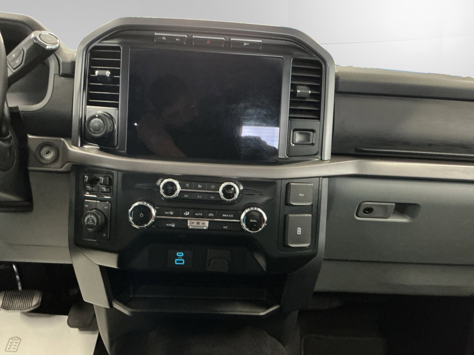 Certified Used 2024 White Ford XLT image 10