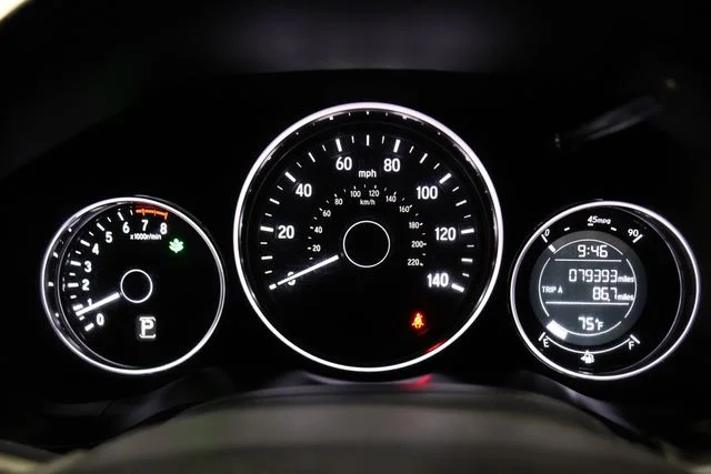 Used 2022 Silver Honda LX image 21