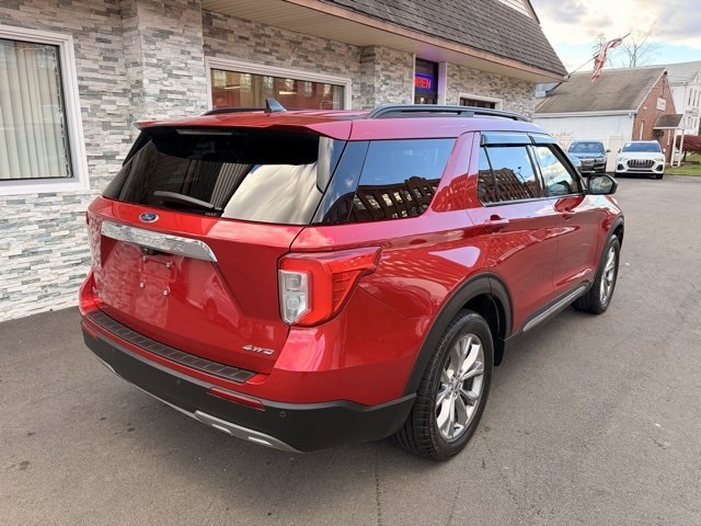 2021 Ford Explorer XLT photo 4