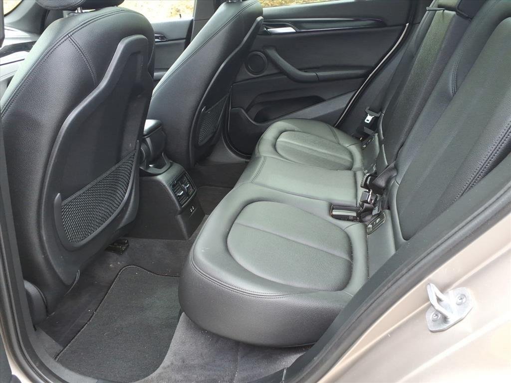 Used 2021 Cashmere Silver Metallic BMW xDrive28i image 13