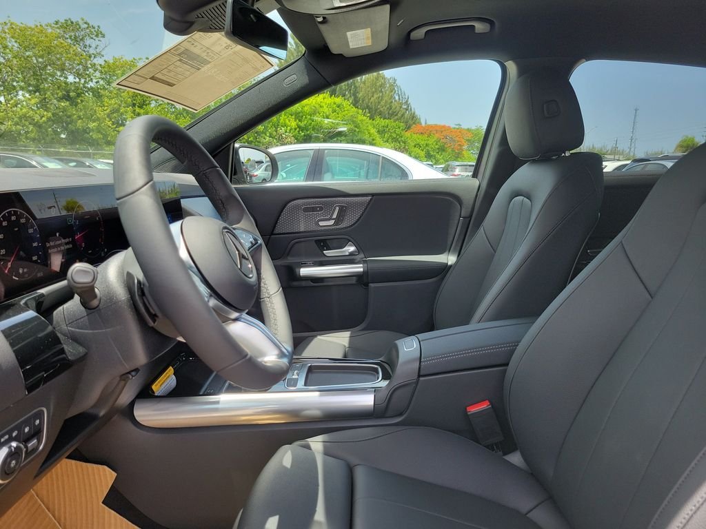 New 2026 Mountain Grey Metallic Mercedes-Benz GLA 250 image 19